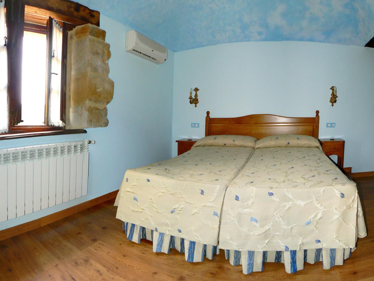 Posada Ribera Del Pas Iruz Bilik gambar