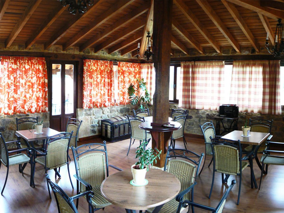 Posada Ribera Del Pas Iruz Luaran gambar